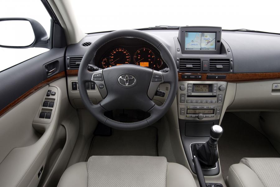  Toyota Avensis Sedan 2006 года  (фото 69 из 113)